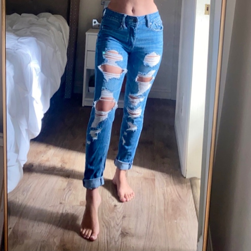 American Eagle Ripped Jeans